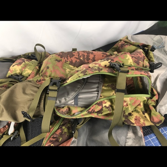 Elk Gear Wildguest 65L Hiking Backpack New - Picture 14 of 16